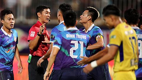 Trọng tài Trần Ngọc Nhớ đối diện án treo còi hết mùa giải V.League 2022