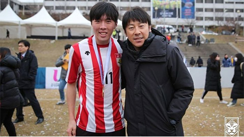 HLV Shin Tae Yong đưa con trai tập ‘ké’ U20 Indonesia