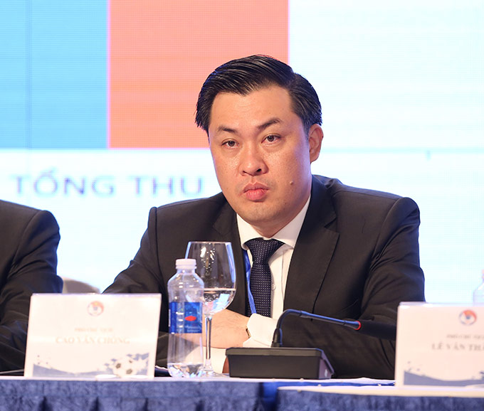 Ông  Cao Văn Chóng – Phó Chủ tịch trình bày trước Đại hội dự thảo Báo cáo kiểm điểm Ban Chấp hành nhiệm kỳ 2018-2022