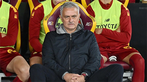 HLV Mourinho chỉ ra vấn đề của Roma sau trận thua Lazio