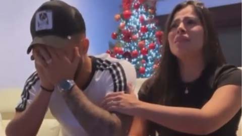Sao M.U ôm vợ khóc rưng rức sau khi được dự World Cup