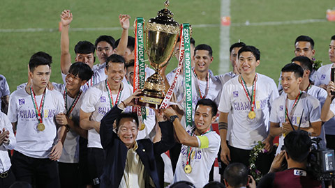 Hà Nội FC vô địch V.League 2022: Ăn mừng như lần đầu đăng quang