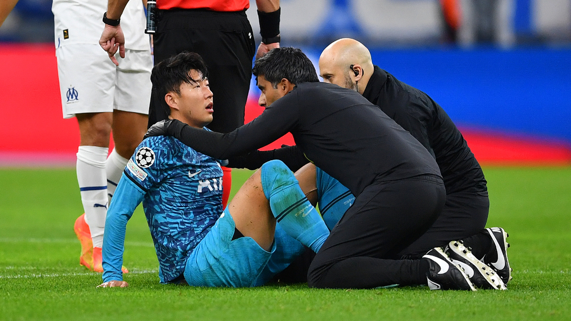 Son Heung-min thì nứt xương hốc mắt trong trận thắng Marseille đầy trắc trở