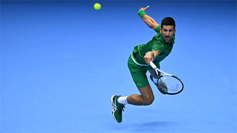 Djokovic thắng trận đầu ở ATP Finals 2022
