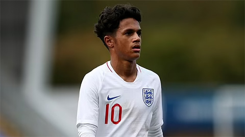 Sao trẻ Carvalho của Liverpool chia tay U21 Bồ Đào Nha, sáng cửa đại diện cho Anh