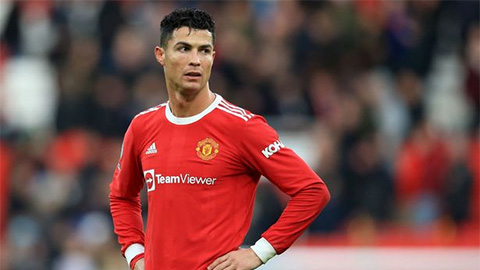 Man United cân nhắc sa thải Ronaldo