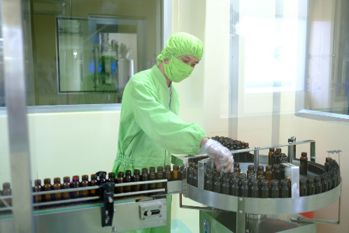 Sản phẩm Alcofree thuộc nhãn hiệu Rohto Health Science được đóng chai trong môi trường vô trùng