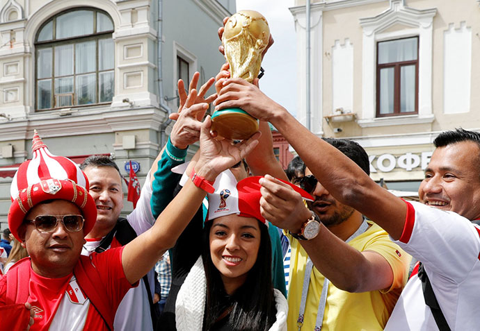 Các CĐV phải trả trung bình 20.000 USD cho một chuyến đi tới Qatar để cổ vũ World Cup