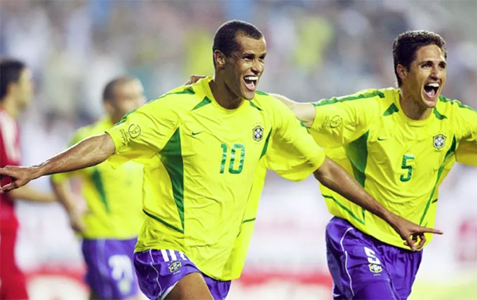 Rivaldo là một trong những đội trưởng Brazil thành công nhất lịch sử World Cup