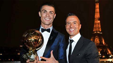 Mendes giúp Ronaldo rời MU trước khi World Cup 2022 kết thúc