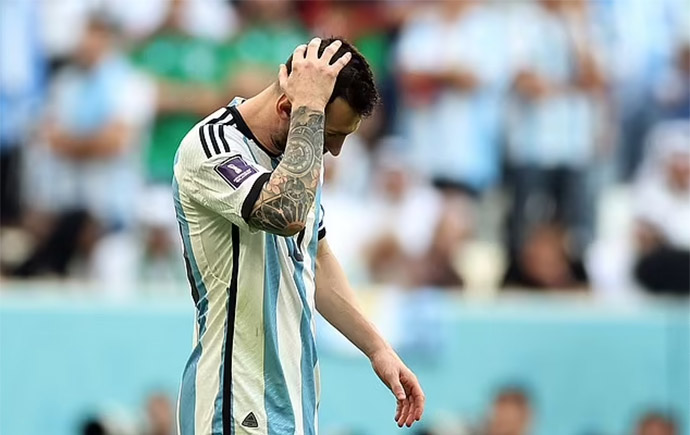 Messi bị chỉ trích thậm tệ trên mạng xã hội