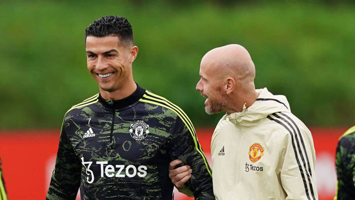 Ronaldo chưa bao giơ tôn trọng Ten Hag