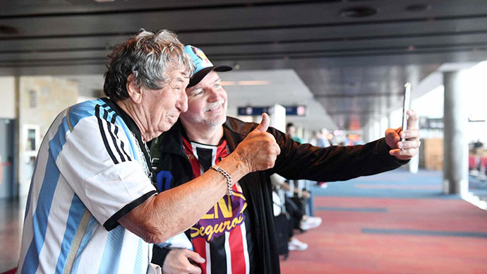 Ông Carlos Pascual (82 tuổi)  đã theo chân ĐT Argentina tới 13 kỳ World Cup