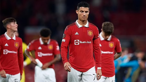 Ronaldo và Man United đồng ý chấm dứt hợp đồng từ giữa mùa