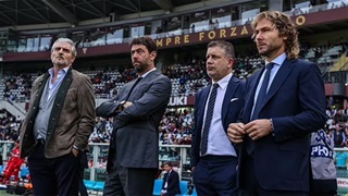 Toàn bộ ban lãnh đạo Juventus từ chức