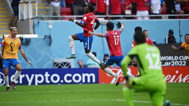 Tuy nhiên, Nhật Bản đã để Costa Rica hạ 1-0 để lâm vào thế khó trước trận gặp Tây Ban Nha