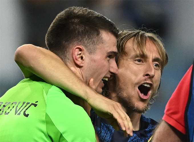 Niềm vui chiến thắng của Modric và đồng đội