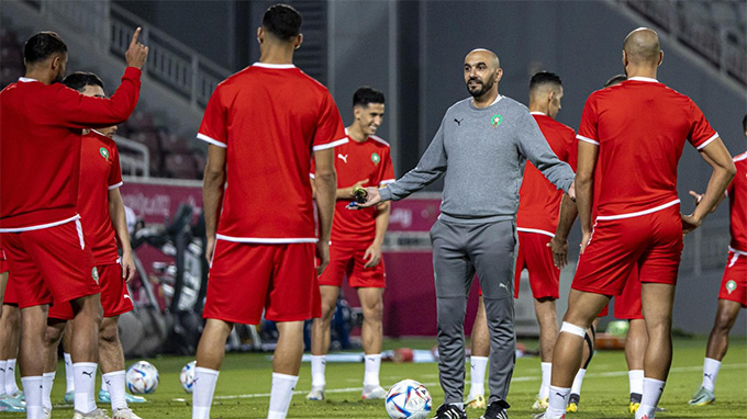 HLV Regragui truyền tự tin và giấc mơ cho các cầu thủ Morocco