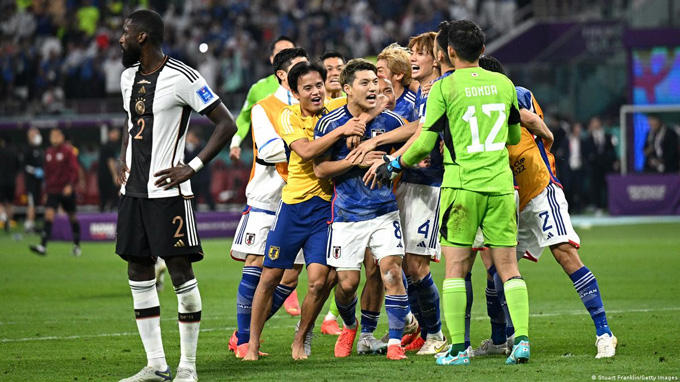 ĐT Nhật Bản làm nên cú sốc tại World Cup 2022 khi vượt qua Đức để giành vé vào vòng 1/8