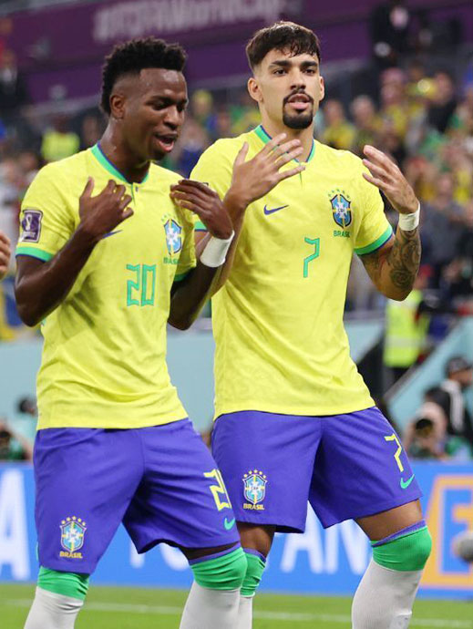 Vinicius (trái) và Paqueta lớn lên cùng nhau, cùng bắt đầu sự nghiệp ở Flamengo