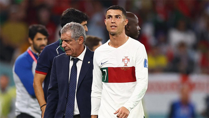 Santos đã có một quyết định táo bạo với Ronaldo