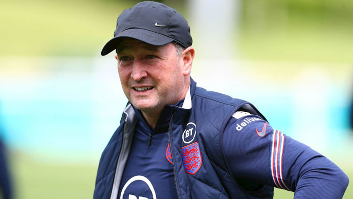 Trợ lý Steve Holland được HLV trưởng Gareth Southgate của  ĐT Anh giao trách nhiệm theo dõi đối thủ Pháp  suốt 2 năm qua