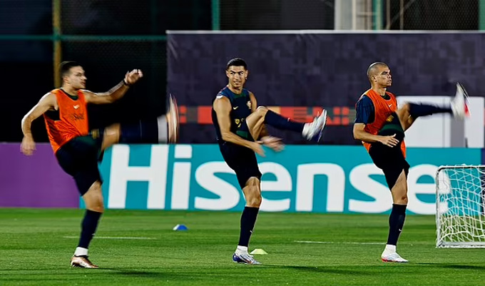 Ronaldo trở lại tập luyện cùng các đồng đội