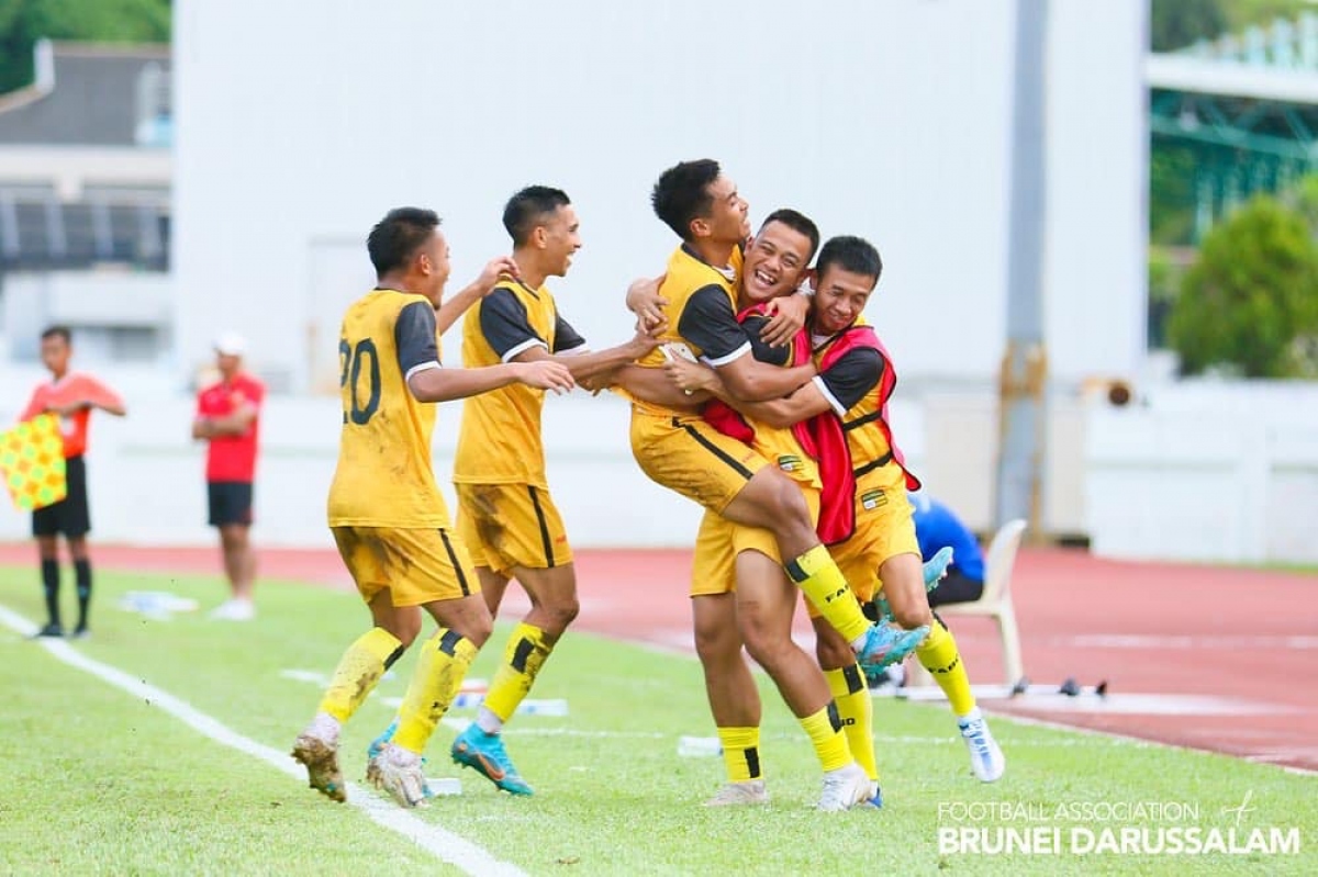 Brunei lần đầu tham dự AFF Cup sau 26 năm chờ đợi 