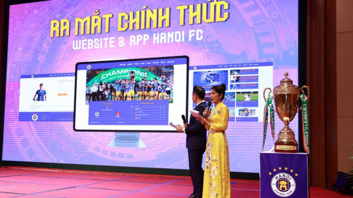 Hà Nội FC là đội đầu tiên ở V.League ra mắt app điện thoại di động 