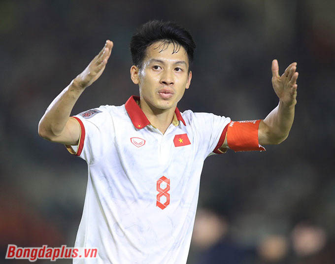 Bàn thắng của Tiến Linh khởi đầu cho chiến thắng đậm của Việt Nam. Niềm vui càng nhân lên gấp bội khi Hùng Dũng có bàn thắng đầu tiên tại AFF Cup trong sự nghiệp