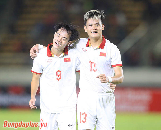 Hồ Tấn Tài đưa Việt Nam vươn lên dẫn 3-0 ở phút 56
