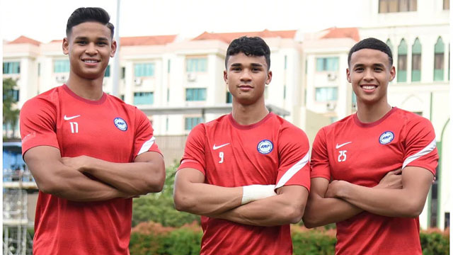 Ilhan Fandi (bìa phải) nhiều khả năng sẽ thay thế anh trai Ikhsan Fandi (giữa) để thi đấu trên hàng công Singapore