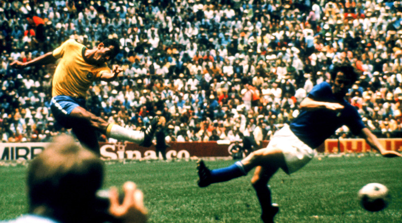 Dấu ấn của Pele trong bàn thắng thứ tư của Carlos Alberto vào lưới ĐT Italia tại chung kết WC 1970 chính là món quà chia tay của huyền thoại này với World Cúp