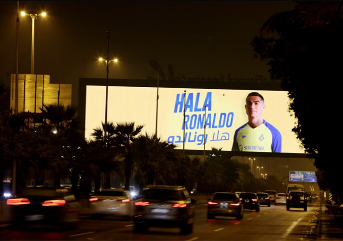 Các đường phố ở Saudi Arabia đều chào đón sự xuất hiện của Ronaldo