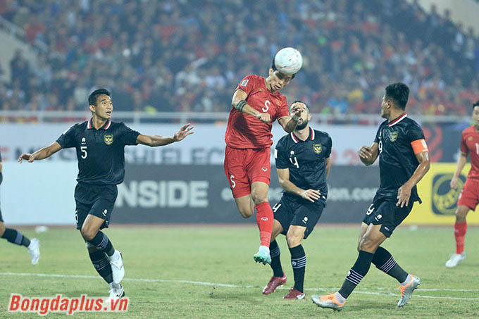 Bàn thắng sớm của Tiến Linh mở ra một thế trận hứng khởi cho ĐT Việt Nam trước Indonesia 