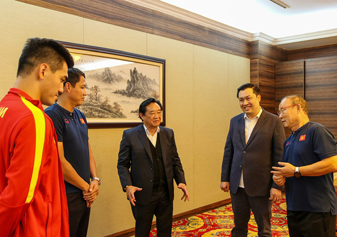 Ông Nguyễn Hoàng Thao cũng gửi lời chúc may mắn tới thầy Park, trước 2 lượt trận chung kết của AFF Cup 2022. 