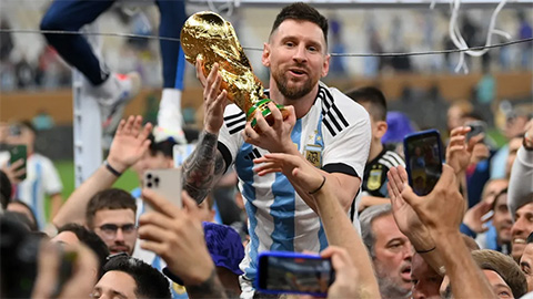 'Messi có thể thi đấu World Cup 2026'