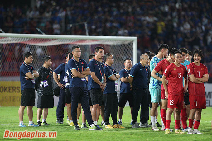 HLV Park Hang Seo buồn bã khi không thể cùng ĐT Việt Nam giành thắng lợi trước Thái Lan 