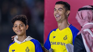 Con trai Ronaldo tập vượt cấp tại Saudi Arabia