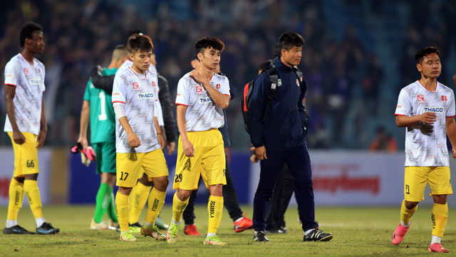 Cầu thủ Hải Phòng buồn bã sau trận tranh Siêu Cúp 	Ảnh: Minh Tuấn