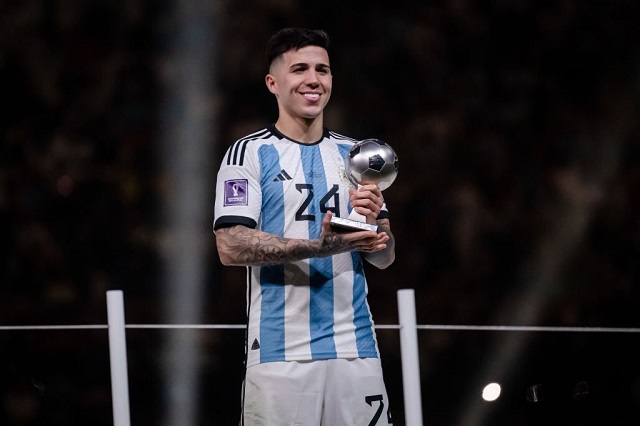 Enzo Fernandez giành giải thưởng cầu thủ trẻ xuất sắc nhất World Cup 2022