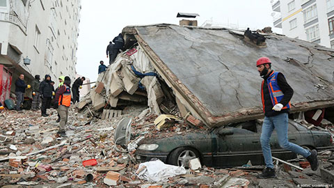 Hàng chục VĐV mất tích vì động đất ở Thổ Nhĩ Kỳ