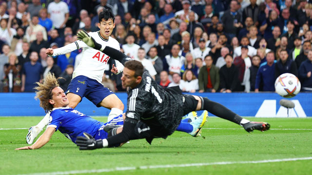 Son Heung-min lập hat-trick ở trận lượt đi, giúp Tottenham đại thắng Leicester 6-2