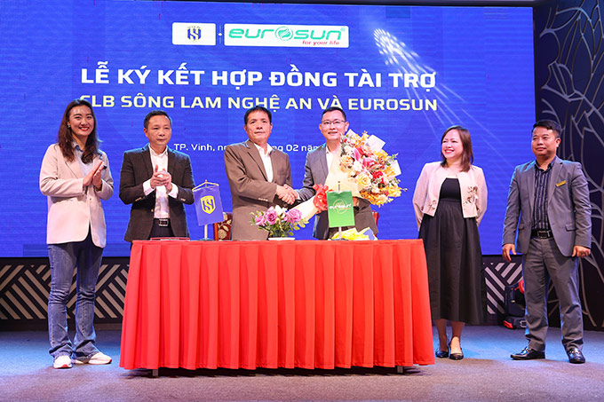 SLNA có thêm nhà đồng tài trợ là Eurosun Việt Nam, với bản hợp đồng kéo dài 2 mùa giải của V.League - Ảnh: SLNA FC 