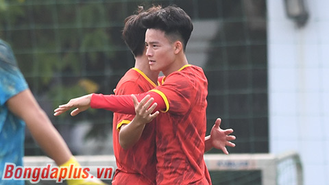 Văn Trường, Thanh Nhàn tỏa sáng, U20 Việt Nam ghi 3 bàn trước Hòa Bình FC