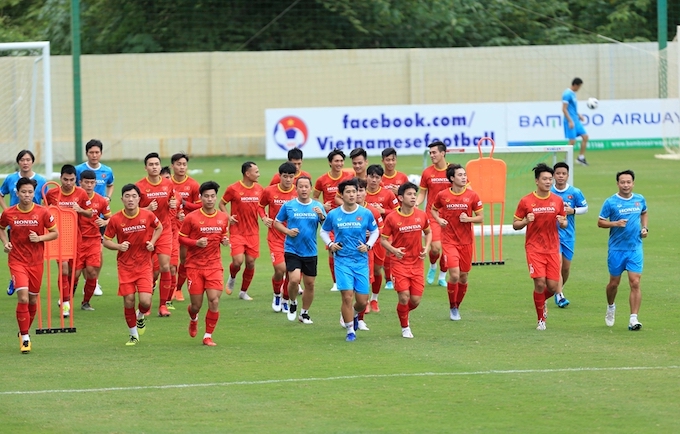 Cựu tuyển thủ Tuấn Phong kỳ vọng tuyển Việt Nam sẽ có sự cạnh tranh sòng phẳng