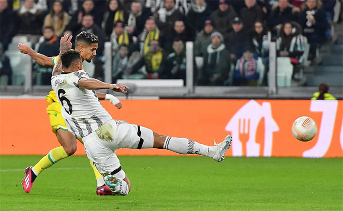 Nantes gỡ hòa 1-1