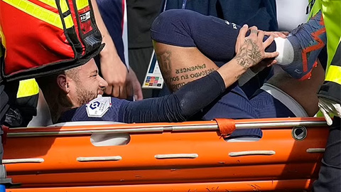 Neymar nói gì sau chấn thương nặng?