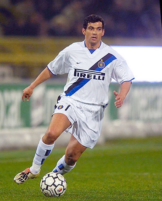 HLV Sergio Conceicao của Porto từng có những năm tháng thi đấu cho Inter trong vai trò tiền vệ