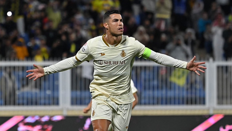 Ronaldo lập hàng loạt thống kê khó tin sau khi ghi hat-trick cho Al Nassr